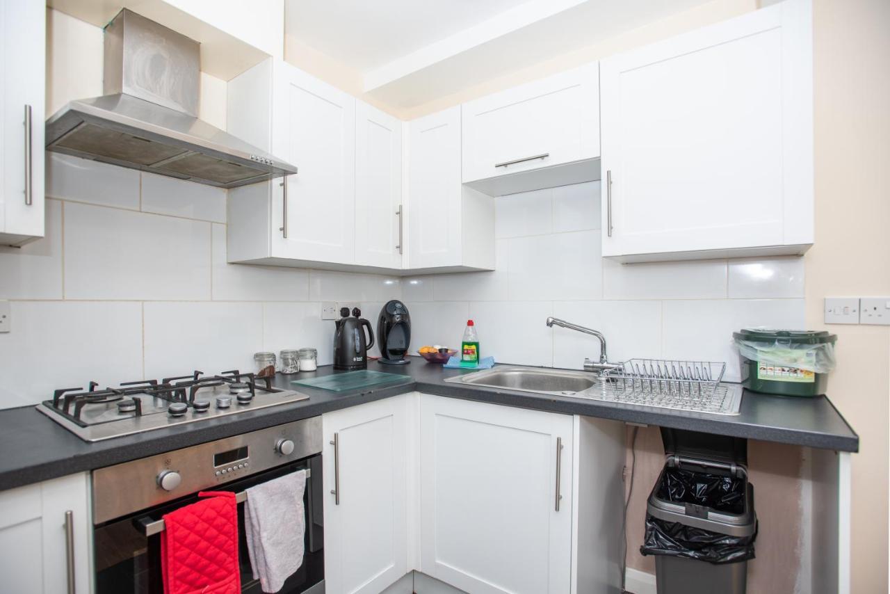 Cowley Spacious Flat With Parking, Oxford Kültér fotó